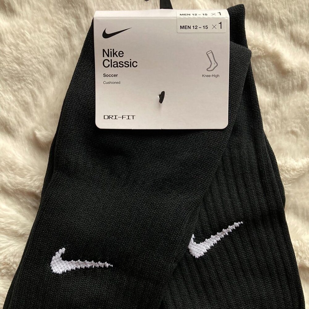 NIKE classic cushioned knee high soccer adult socks